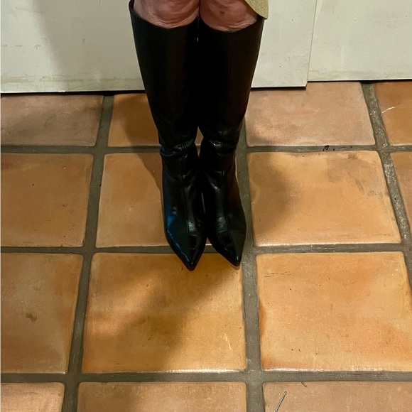 Gucci Black Heeled Boots for Women - Picture 5 of 16